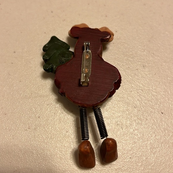 Moose pin holding Christmas tree - Picture 3 of 3